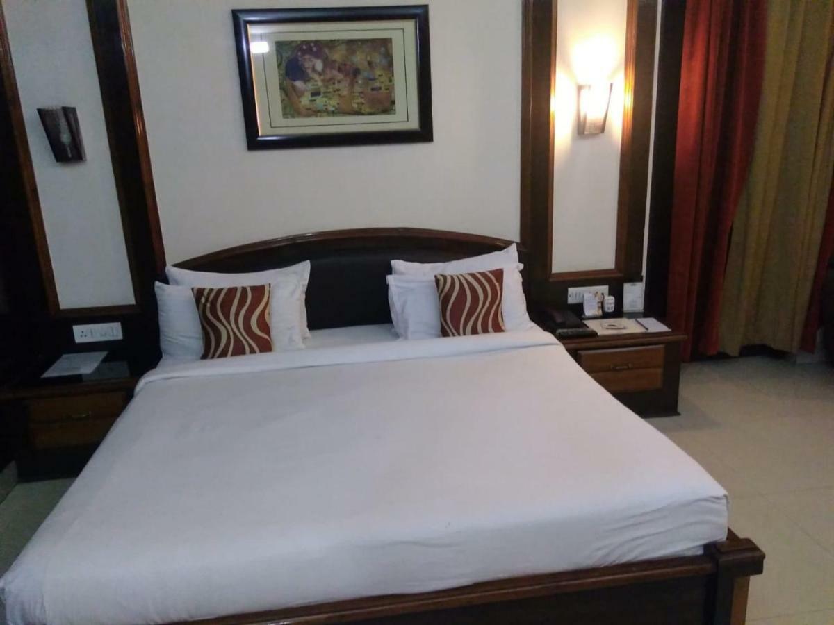 Hotel Rudra Continental Rudrapur المظهر الخارجي الصورة